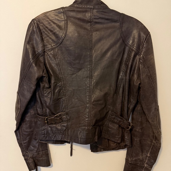 Brown leather jacket - Picture 3 of 6